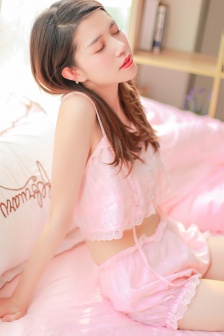 上课自慰女H文羞耻揉捏